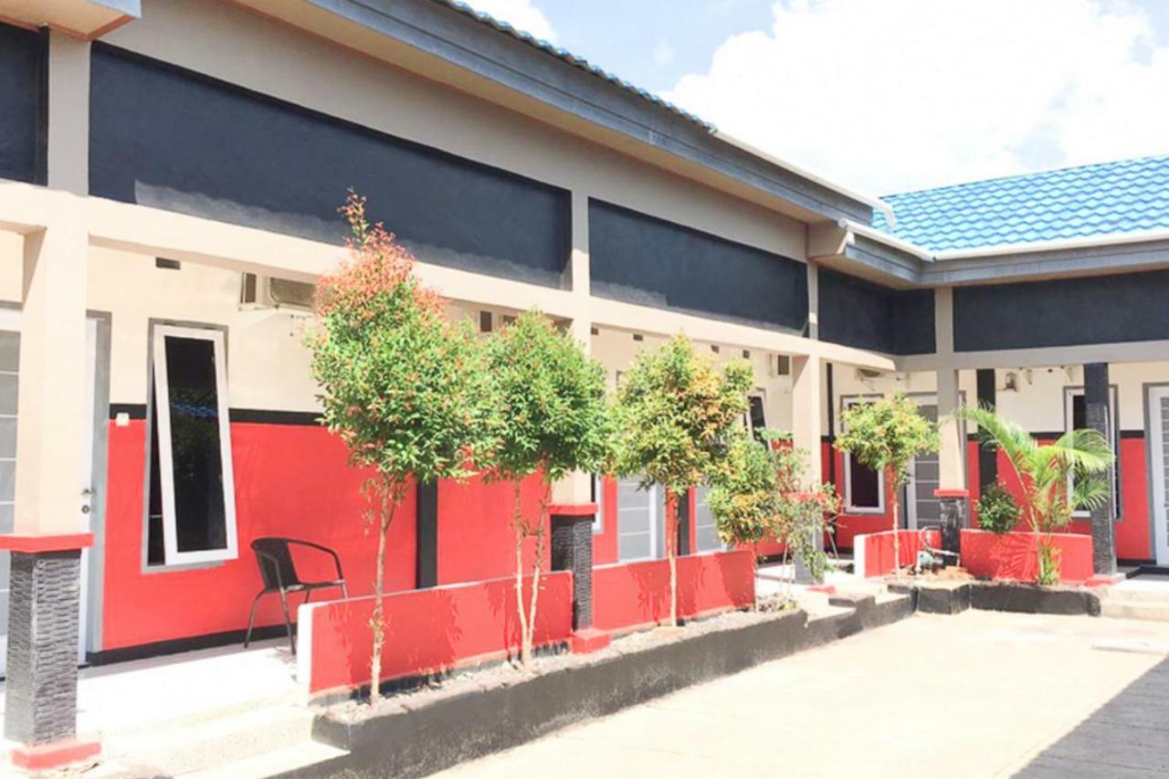 Reddoorz @ Simpang Lima Jupiter Hotell Sorong Eksteriør bilde
